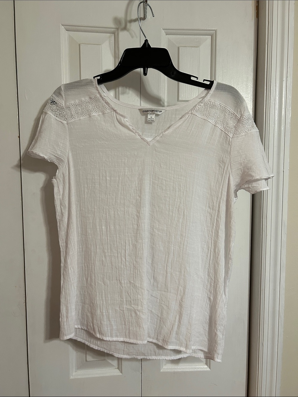Counterparts White Short-Sleeve V-Neck Top with Lace Yoke